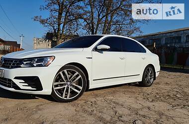 Седан Volkswagen Passat 2017 в Вінниці