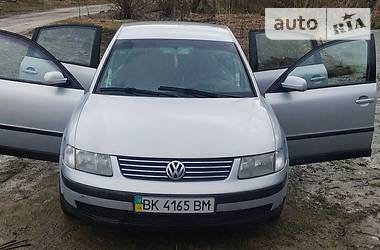 Седан Volkswagen Passat 2000 в Сколе