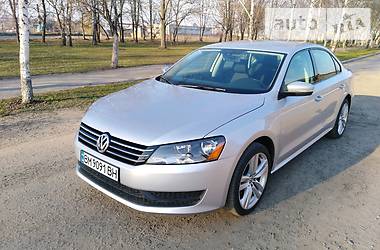 Седан Volkswagen Passat 2014 в Сумах