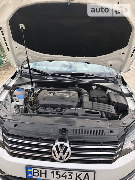 Седан Volkswagen Passat 2014 в Одесі