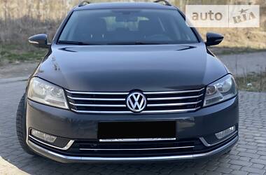 Універсал Volkswagen Passat 2011 в 
