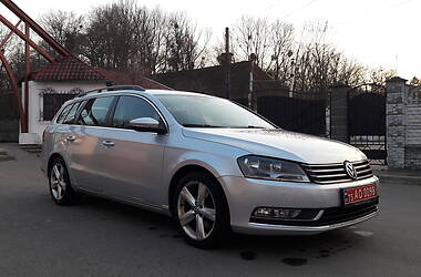 Універсал Volkswagen Passat 2011 в 