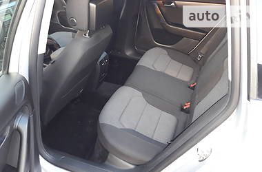 Універсал Volkswagen Passat 2011 в 