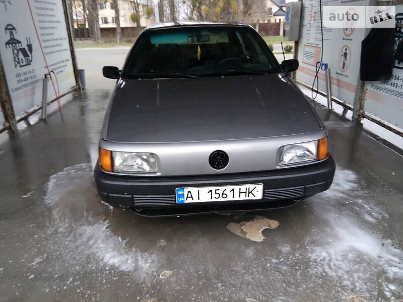 Седан Volkswagen Passat 1990 в Переяславі фото Седан Volkswagen Passat 1990 в Переяславі