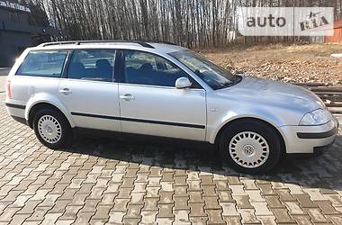 Універсал Volkswagen Passat 2000 в 