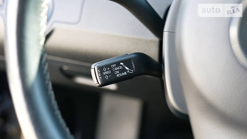 Седан Volkswagen Passat 2011 в Львове