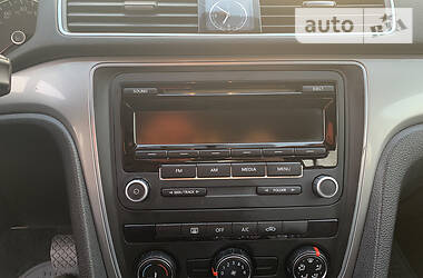 Седан Volkswagen Passat 2013 в 