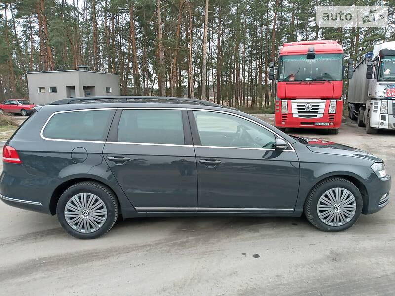 Універсал Volkswagen Passat 2012 в Бродах
