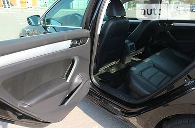 Седан Volkswagen Passat 2012 в 
