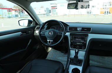 Седан Volkswagen Passat 2012 в 