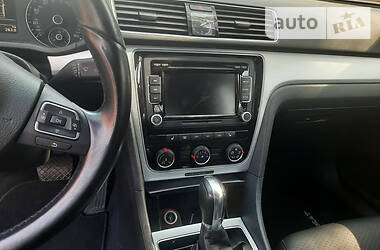 Седан Volkswagen Passat 2013 в 