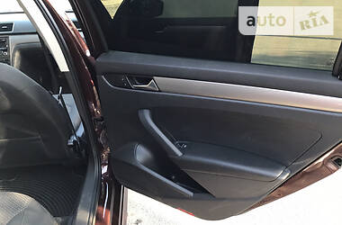 Седан Volkswagen Passat 2013 в 