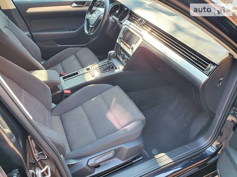 Універсал Volkswagen Passat 2015 в Вінниці