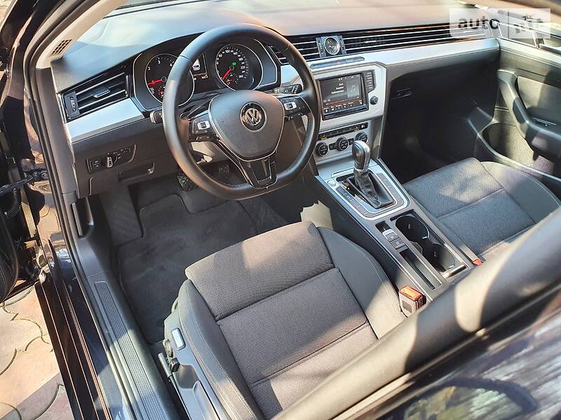 Універсал Volkswagen Passat 2015 в Вінниці