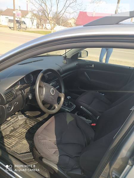 Універсал Volkswagen Passat 2002 в Березному