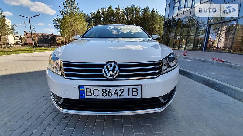 Універсал Volkswagen Passat 2013 в Львові