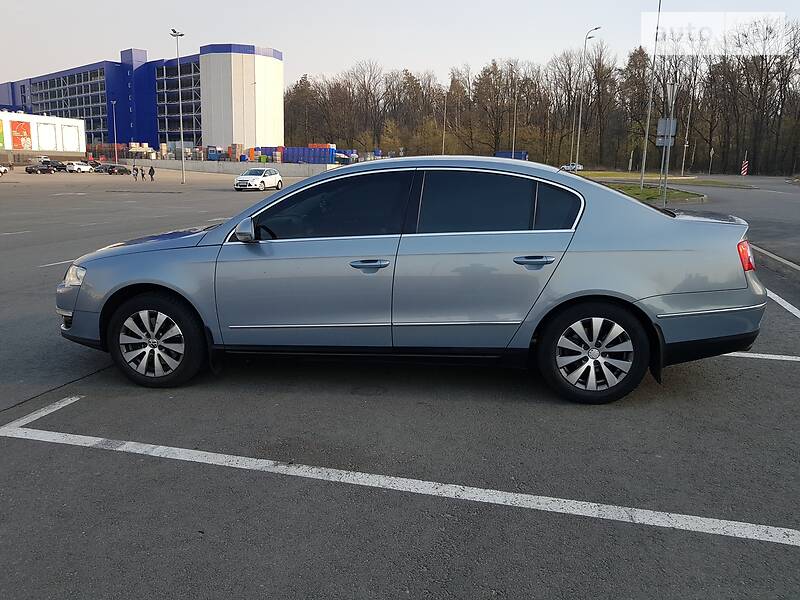 Седан Volkswagen Passat 2010 в Києві
