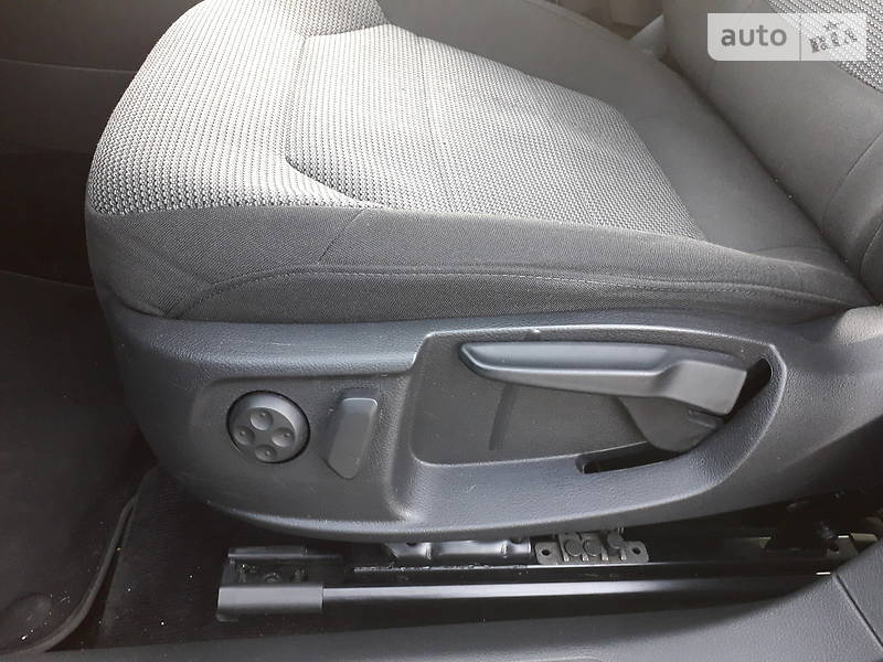 Універсал Volkswagen Passat 2014 в Нововолинську фото 37 Універсал Volkswagen Passat 2014 в Нововолинську