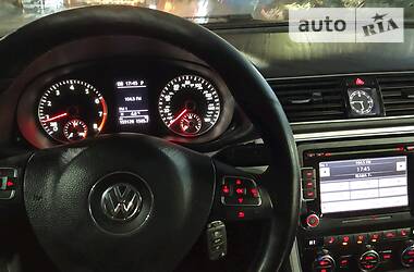 Седан Volkswagen Passat 2012 в 