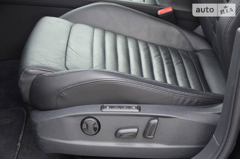 Універсал Volkswagen Passat 2015 в Луцьку