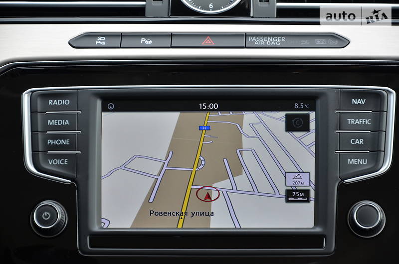 Універсал Volkswagen Passat 2015 в Луцьку