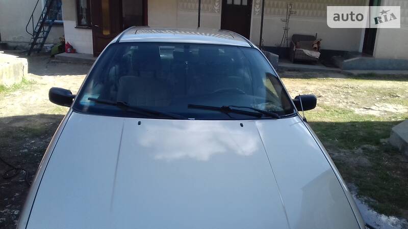 Седан Volkswagen Passat 1989 в Тернополі