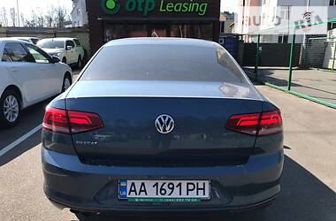 Седан Volkswagen Passat 2016 в 