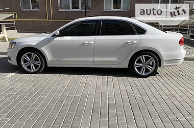 Седан Volkswagen Passat 2012 в 