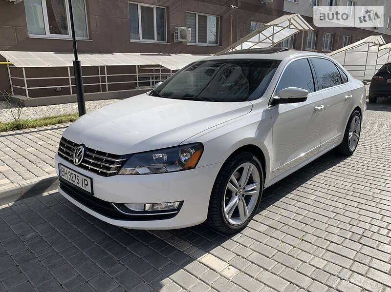 Седан Volkswagen Passat 2012 в 
