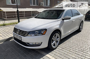Седан Volkswagen Passat 2012 в 