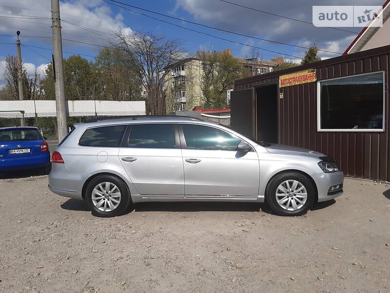 Універсал Volkswagen Passat 2014 в Кропивницькому