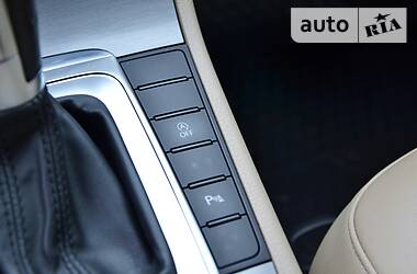 Універсал Volkswagen Passat 2011 в 