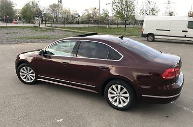 Седан Volkswagen Passat 2012 в 