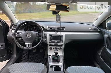 Універсал Volkswagen Passat 2012 в 