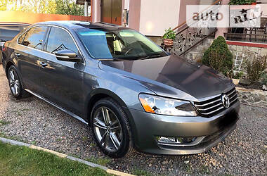 Седан Volkswagen Passat 2014 в Львове