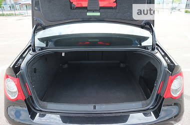 Седан Volkswagen Passat 2006 в 