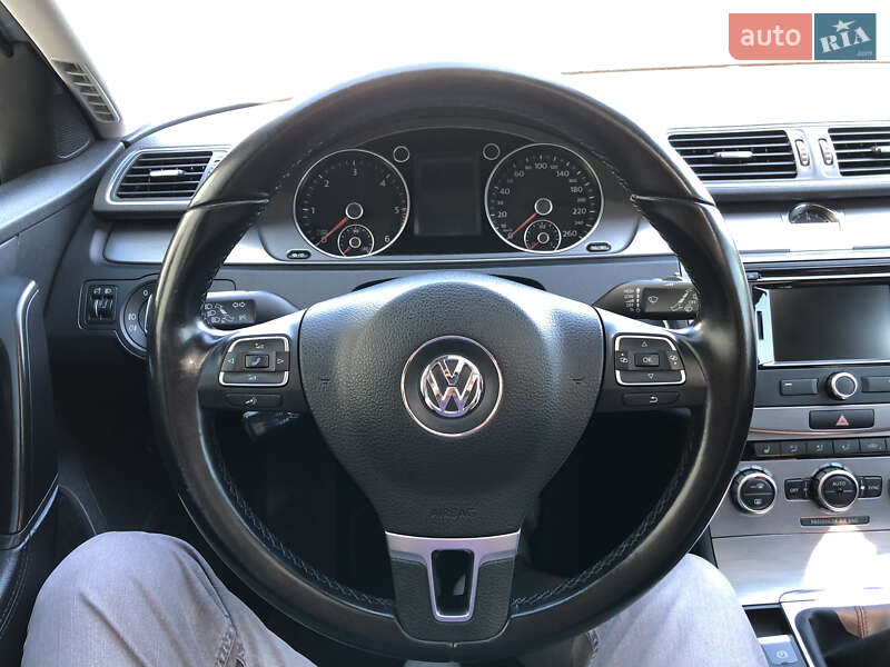 Универсал Volkswagen Passat 2014 в Стрые