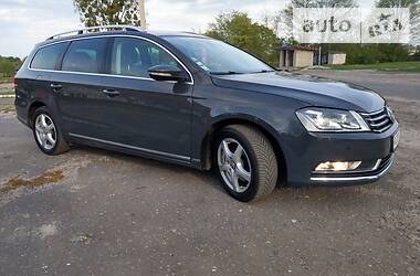 Універсал Volkswagen Passat 2013 в 