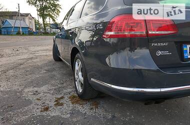 Універсал Volkswagen Passat 2013 в 
