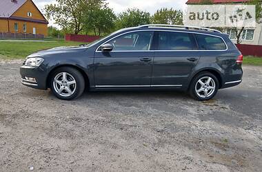 Універсал Volkswagen Passat 2013 в 