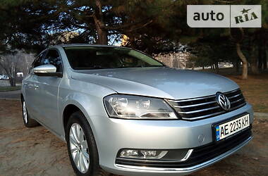 Седан Volkswagen Passat 2012 в 