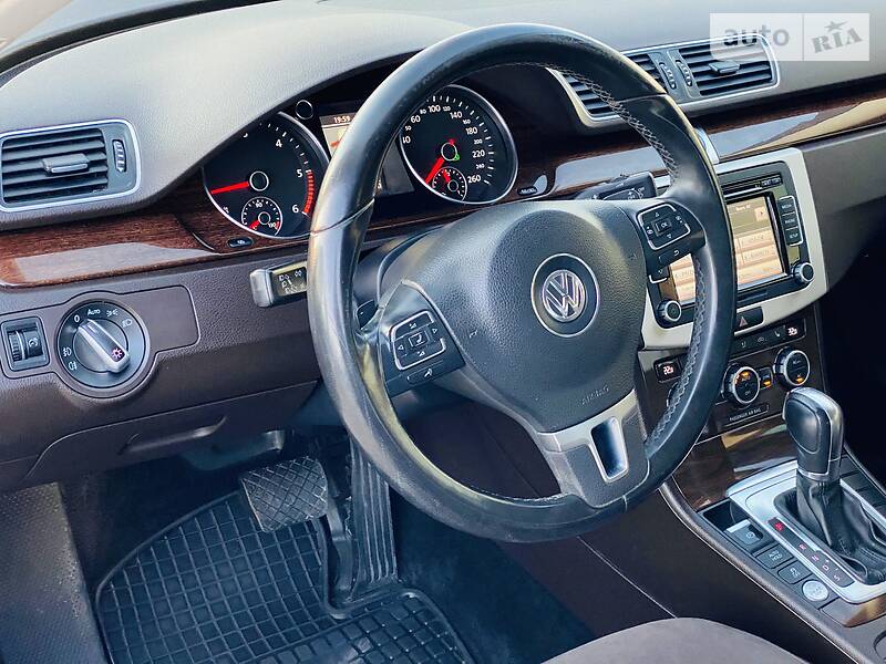 Седан Volkswagen Passat 2012 в Харкові фото 25 Седан Volkswagen Passat 2012 в Харкові
