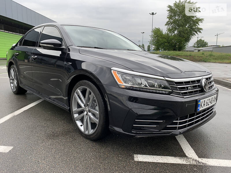 Седан Volkswagen Passat 2018 в Києві
