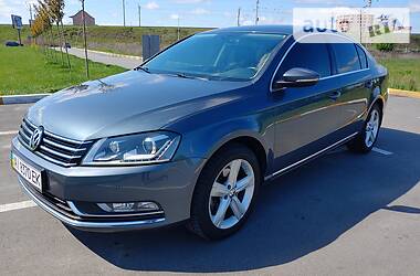 Седан Volkswagen Passat 2012 в 