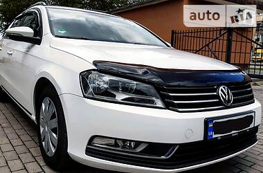 Універсал Volkswagen Passat 2011 в 