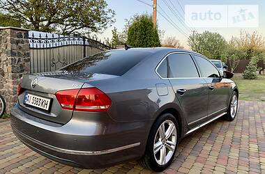 Седан Volkswagen Passat 2013 в Киеве