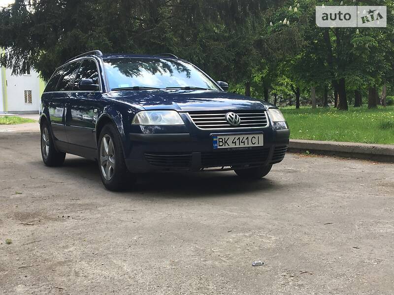 Універсал Volkswagen Passat 2001 в 