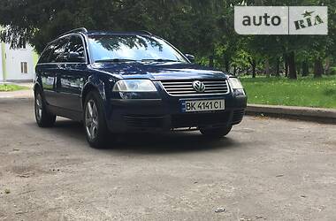 Універсал Volkswagen Passat 2001 в 
