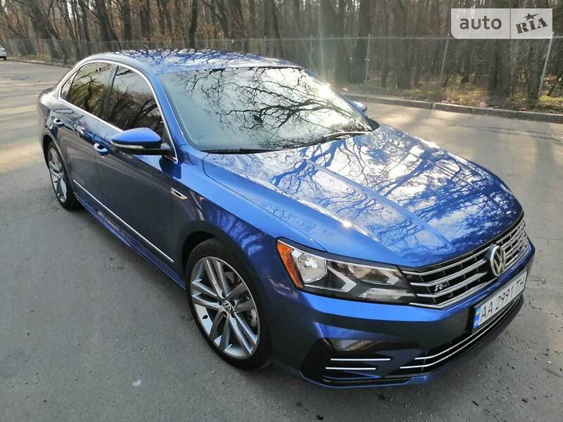 Седан Volkswagen Passat 2016 в Києві