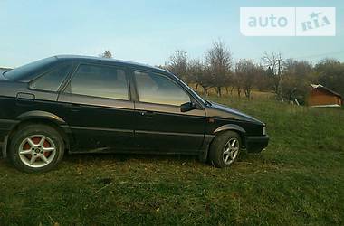 Седан Volkswagen Passat 1993 в Трускавці